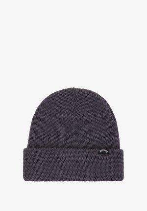 Strickmütze in Dunkelgrau mit einem strukturierten Muster, umklappbarem Bund und einem kleinen Markenetikett an der Seite. Weicher, enganliegender Sitz für Wärme.