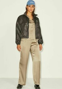 JJXX JXKIRA REGULAR PANT - Tygbyxor - brindle