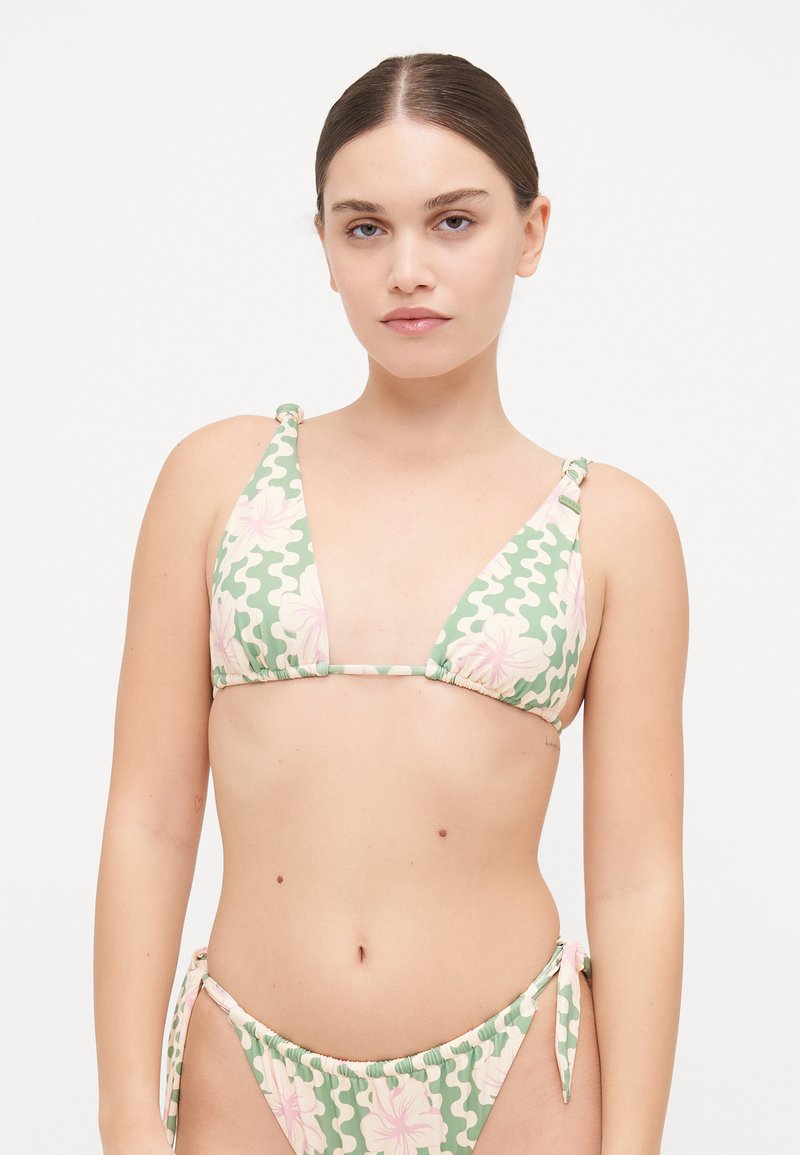 Grön och rosa blommig triangl bikinitopp med scallopmönster, justerbara knytband och ruchade sidodetaljer på underdelen.