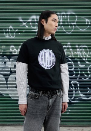 HUF ZONE TEE UNISEX - Nyomott mintás póló - black