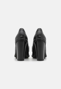 Tommy Hilfiger HARDWARE  BLOCKY  - High Heel Pumps - black