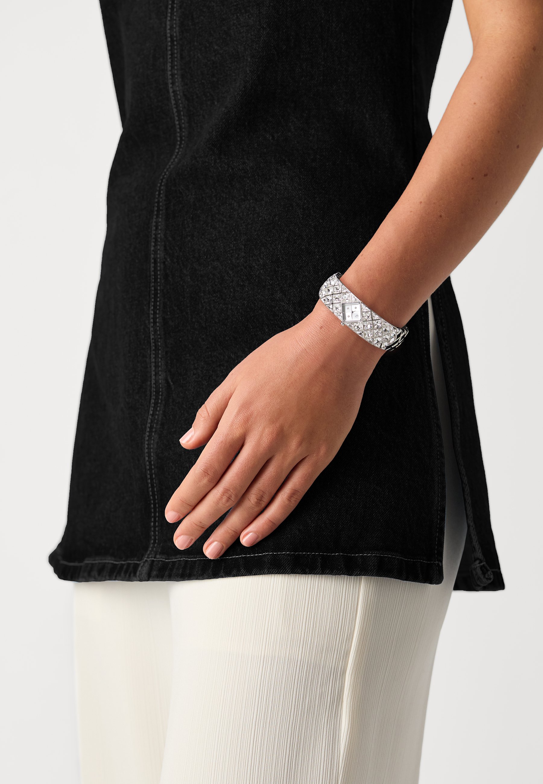 Swarovski CURIOSA BANGLE WATCH - Watch - silver-coloured