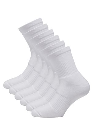 Calze a crew in misto cotone di colore bianco, caratteristiche con polsini a coste, talloni e punte rinforzati, presentate in un pacco da sei con una texture liscia.