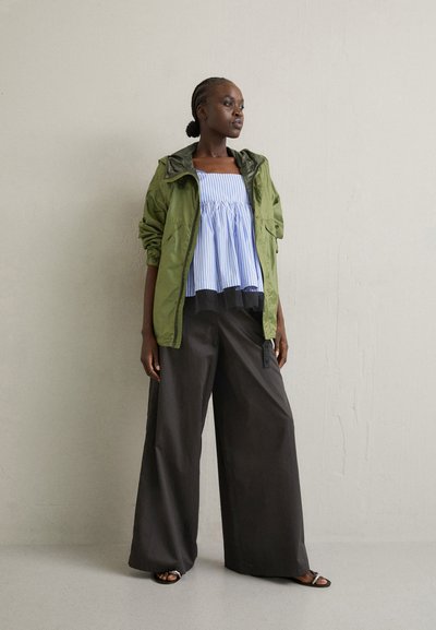 ASPESI WINTERMOON - Αντιανεμικό μπουφάν - verde/green