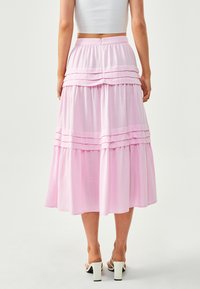 TUSSAH LAIDEY - Falda acampanada - pale pink