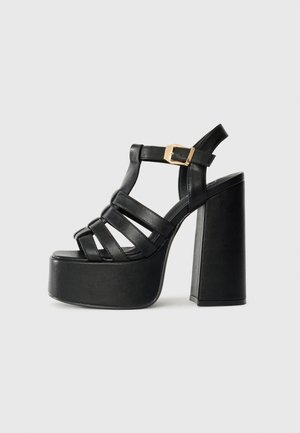 Sandaler med høye hæler - black