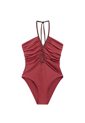 Jednoczęściowy bordowy strój kąpielowy z marszczonym przodem, wycięciem typu keyhole pod linią dekoltu i cienkimi wiązanymi ramiączkami na szyi.