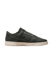 Dunkelgrüne Ledersneaker mit strukturierter Oberfläche, weißer Gummisohle und grauen Akzenten. Verfügt über ein Schnürdesign und ein Markenlogo auf der Zunge.
