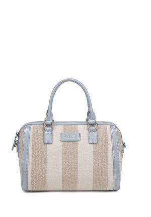 Sac à main structuré beige et gris rayé avec deux poignées grises et fermeture à glissière, comportant une petite étiquette rectangulaire de la marque à l'avant.