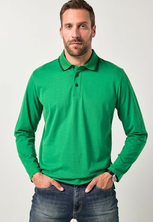 - Koszulka polo