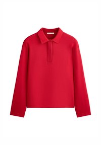 Tricou polo roșu cu mâneci lungi, cu guler și cu o fenta ascunsă pentru nasturi, afișat pe un fundal alb.