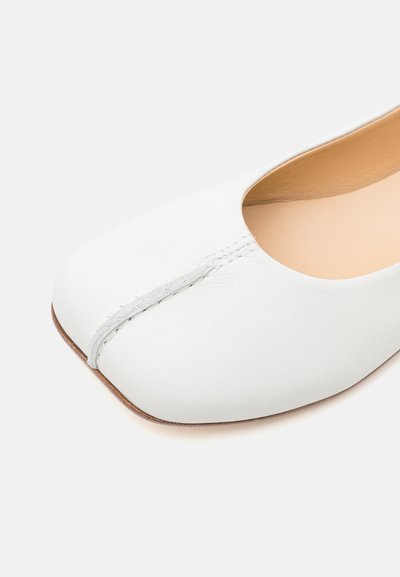 MM6 Maison Margiela Ballerinaskor - white