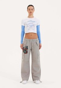 Ed Hardy TWISTED DRAGON  - Cargohose - grey