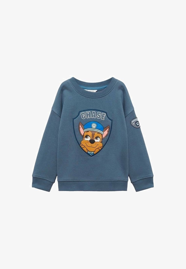 Sweat-shirt bleu pour enfants avec un personnage de chien dessin animé portant un chapeau de policier et le texte "CHASE" sur la poitrine, ainsi qu'un patch empreinte de patte sur la manche.