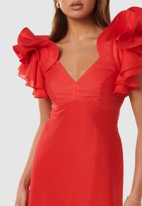 Forever New RYLIE RUFFLE SHOULDER MIDI DRESS - Occasion wear - red