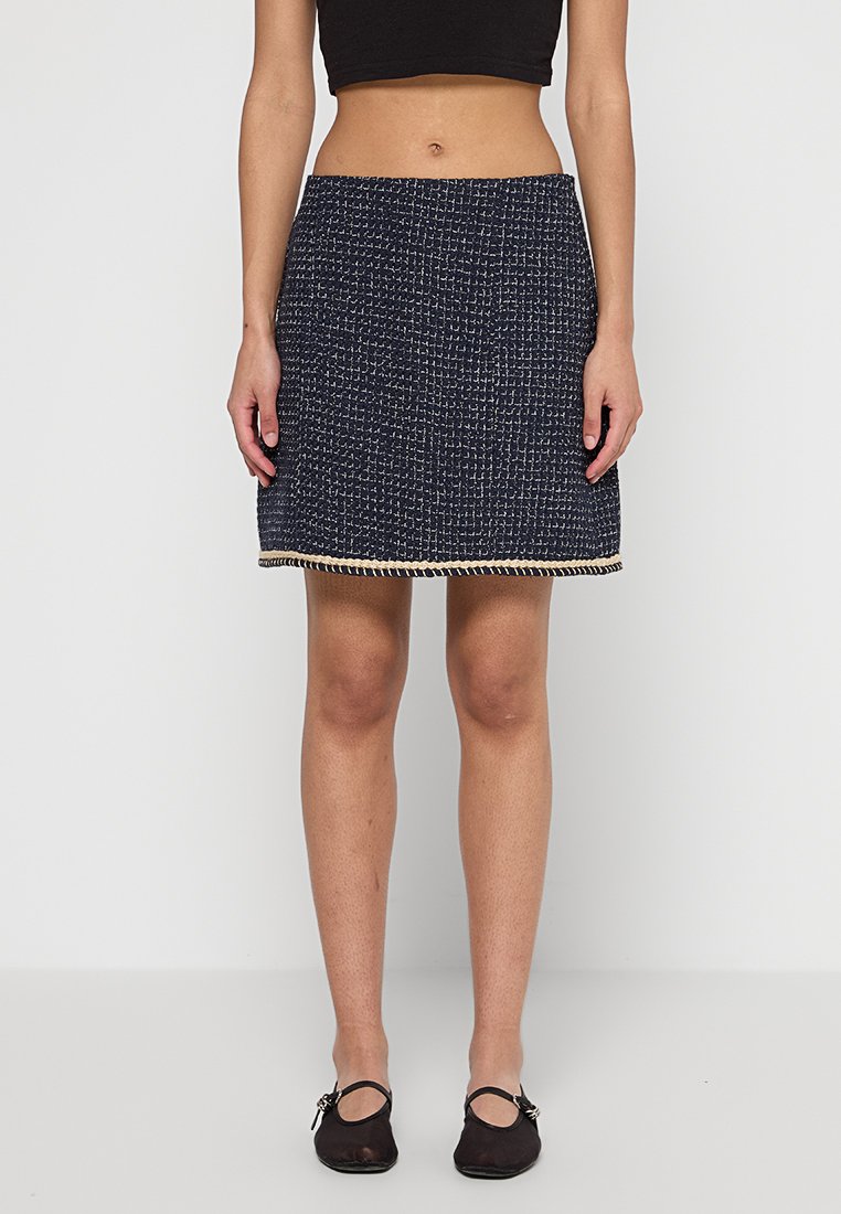 YAS Kokerrok meerkleurig YAS Kokerrok meerkleurig