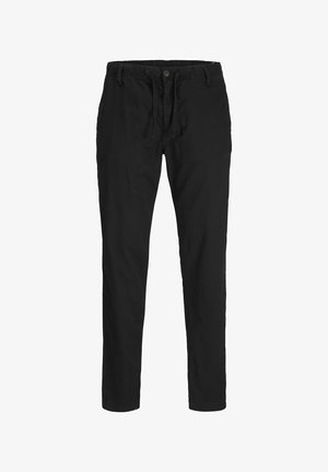 Czarne bawełniane spodnie z elastycznym pasem na sznurku i zapięciem na guzik. Prosta nogawka, kieszenie boczne i brak widocznych wzorów lub akcentów.