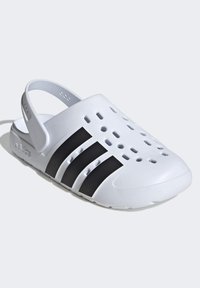 adidas Sportswear ADILETTE - Dreváky - cloud white   core black   cloud white