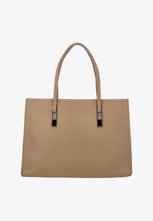 Geantă din piele bej texturată, cu formă dreptunghiulară, mânere duble și accente dreptunghiulare argintii la punctele de prindere ale mânerelor de geantă.