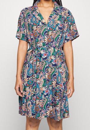 Abito a maniche corte con colletto, in un motivo paisley multicolore, con vita stretta e cintura coordinata, realizzato in tessuto morbido e leggero.