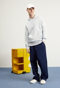 Nike Sportswear SPORTSWEAR CLUB FLEECE - Melegítőfelső - pure platinum/white