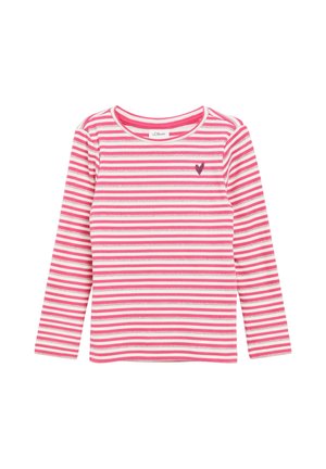 Chemise enfant à manches longues avec des rayures horizontales roses et blanches et un petit cœur sombre brodé sur la poitrine gauche.