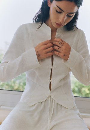 PULL&BEAR, Summer jacket - white