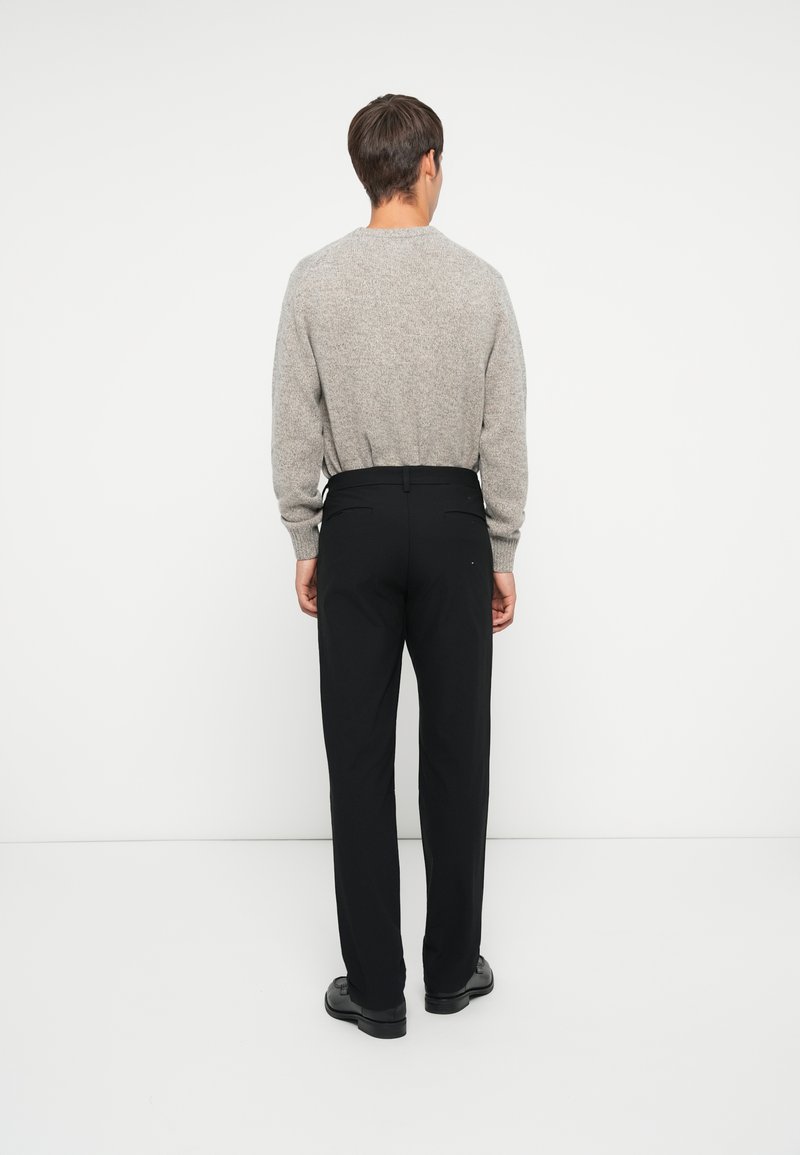 Pantalon Casual Homme Dockers All Seasons Tech - Coupe Droite, Extensible, Thermorégulation - Noir Taille 42/30