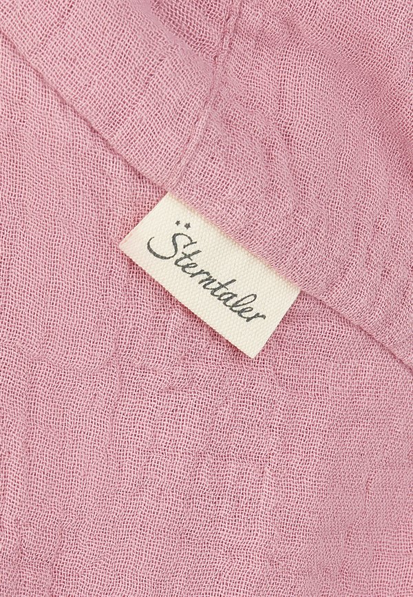 MIT NACKENSCHUTZ MUSSELIN – Mütze – rose