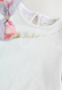 Baker by Ted Baker REGULAR FIT - SLEEVE BOW DETAIL 2 PIECE SET - Legingi — bikses - lilac/purple
