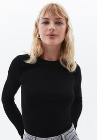 OXXO CREW NECK  - Pitkähihainen paita - black