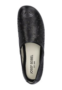 Chaussure noire en cuir à enfiler avec des motifs floraux découpés au laser et des accents élastiques. Dispose d'une semelle intérieure rembourrée et d'un design à bout rond.