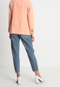 Dorothy Perkins Blejzr - light yellow