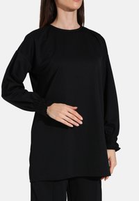 Modanisa SET - Bukser - black