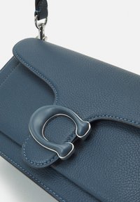 COACH POLISHED COVERED CLOSURE TABBY SHOULDER BAG - Handbag - denim