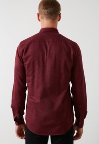 Buratti SLIM FIT - Camisa - bordeaux