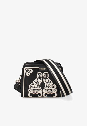 My Best Bag, ATENA - CROSSBODY-BAG - Skuldertasker - black-white graphic print