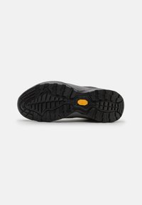 Scarpa MOJITO GTX UNISEX - Pantofi drumeție - shark