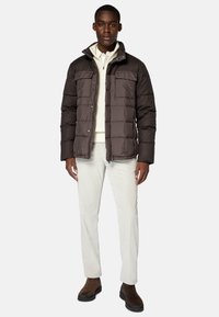 Boggi Milano FLYN TECH  - Pūkinė striukė - brown