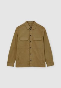 Veste marron à boutons avec deux poches à rabat sur la poitrine et deux poches passepoilées sur les côtés, posée à plat sur un fond gris clair.