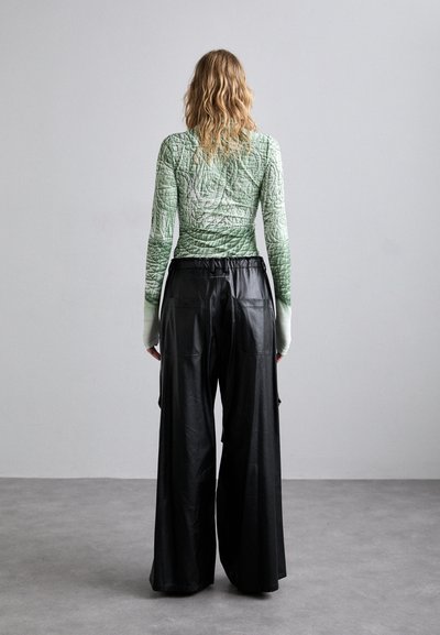 MM6 Maison Margiela PANTS - Pantalon classique - black