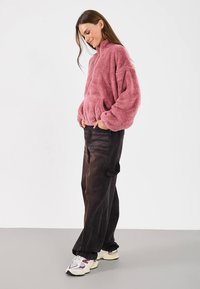 Even&Odd Flīsa džemperis - dusty rose