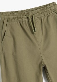 Koton Jogginghose - green