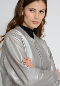 Maze IM METALLIC LOOK - Kurtka skórzana