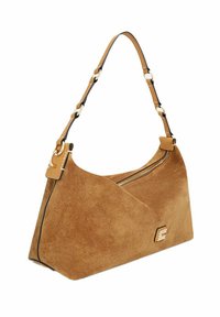 Braune Wildledertasche mit diagonalem Design, Reißverschluss und einem glatten Lederriemen mit Metallakzenten.