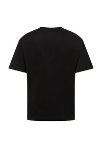 Camiseta negra de manga corta con cuello redondo; diseño simple, tejido sin adornos y corte recto; textura suave, adecuada para ropa casual.