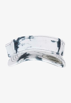 Casquette visière en tie-dye ajustable en blanc et noir, avec une large visière, un tissu doux, et une étiquette sur le devant indiquant l'ajustabilité.