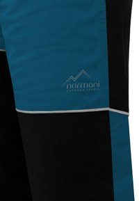 Shorts de sport d'extérieur avec une partie supérieure turquoise, une partie inférieure noire, des pipings blancs et un logo imprimé avec des graphismes de montagnes.