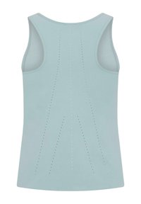 Lichtblauw mouwloos tanktop met een ronde halslijn en een ontwerp met geperforeerde lijnen die een symmetrisch patroon op de achterkant creëren.