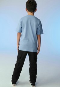 Next RELAXED FIT SHORT SLEEVE GRAPHIC STANDARD - Triko s potiskem - blue skate photo